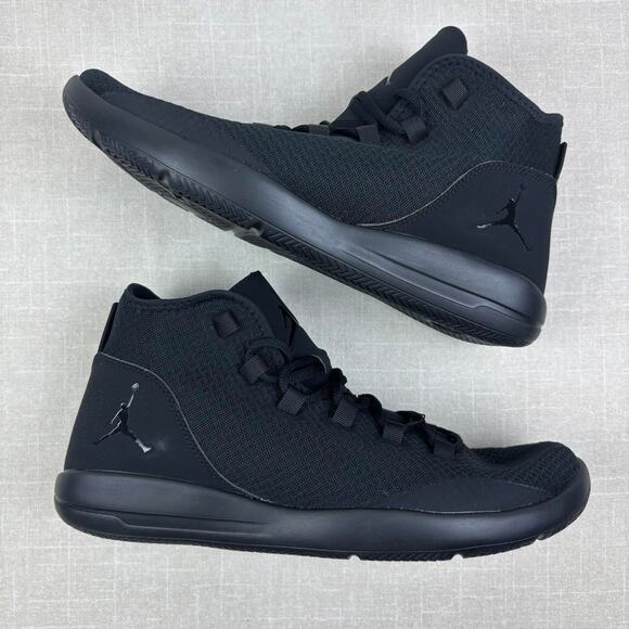 ?‍⬛ 2016 Jordan Reveal “Triple Black” 12M